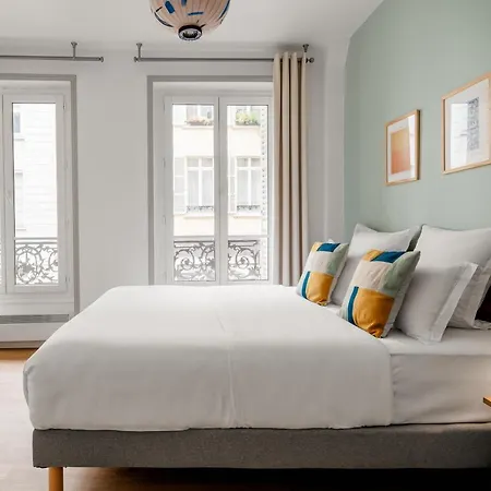 Edgar Suites Martyrs - Lebas Paris Exterior foto